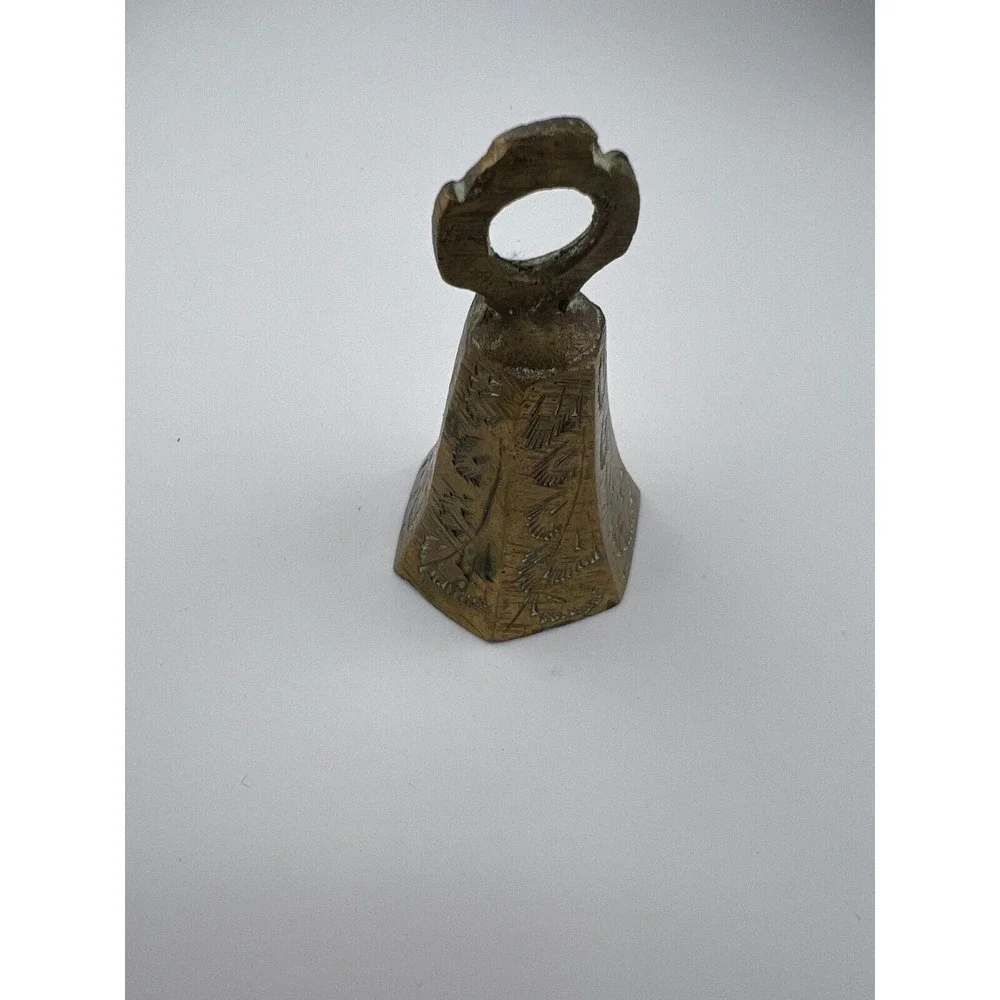 Vintage Gold-Tone Brass Home Decorative Christmas Etched Ornate 6-Panel Bell‎